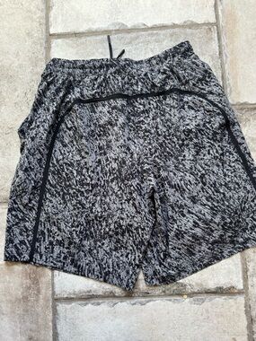Lululemon Pace Breaker shorts- Lined